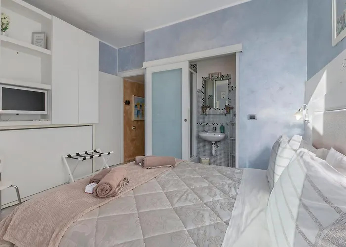 Bed & Breakfast B&B Da Giueli Rooms On The Seafront