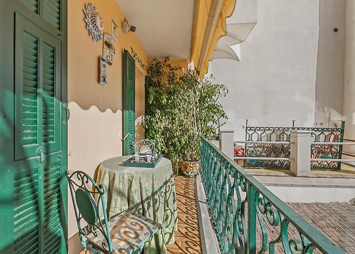 Bed & Breakfast B&B Da Giueli Rooms On The Seafront Alassio
