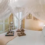 B&B Da Giueli Rooms On The Seafront فندق مبيت وإفطار 3*