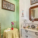 B&B Da Giueli Rooms On The Seafront فندق مبيت وإفطار 3*