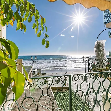 Da Giueli On The Seafront 住宿加早餐酒店 阿拉西奥