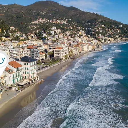 Da Giueli On The Seafront Alassio