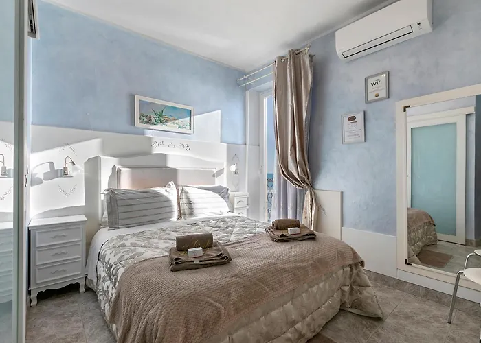 Da Giueli On The Seafront Alojamento de Acomodação e Pequeno-almoço